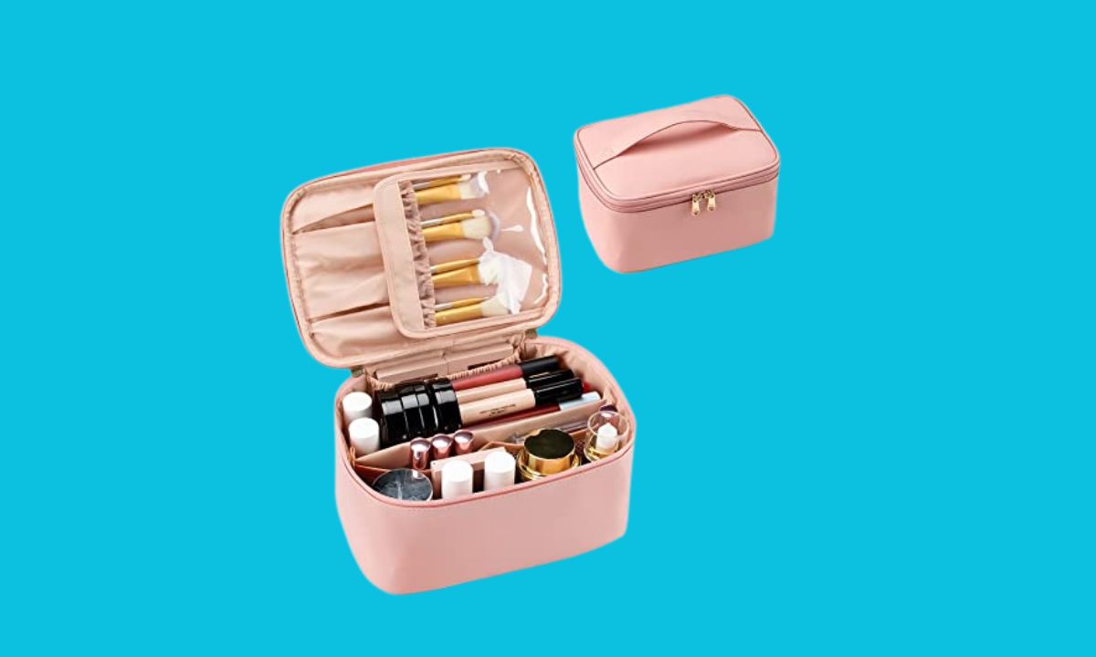 Best travel makeup bag with compartments